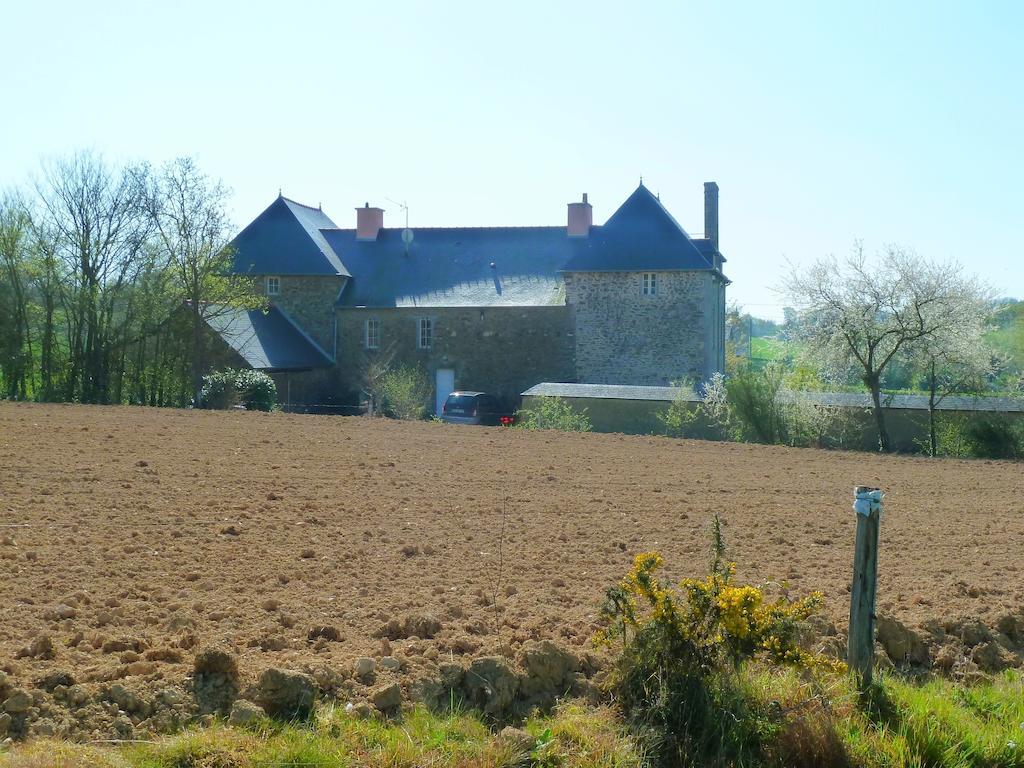 B&B L'Atelier Du Presbytere Saint-Maugan Exterior photo