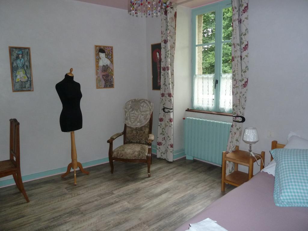 B&B L'Atelier Du Presbytere Saint-Maugan Room photo